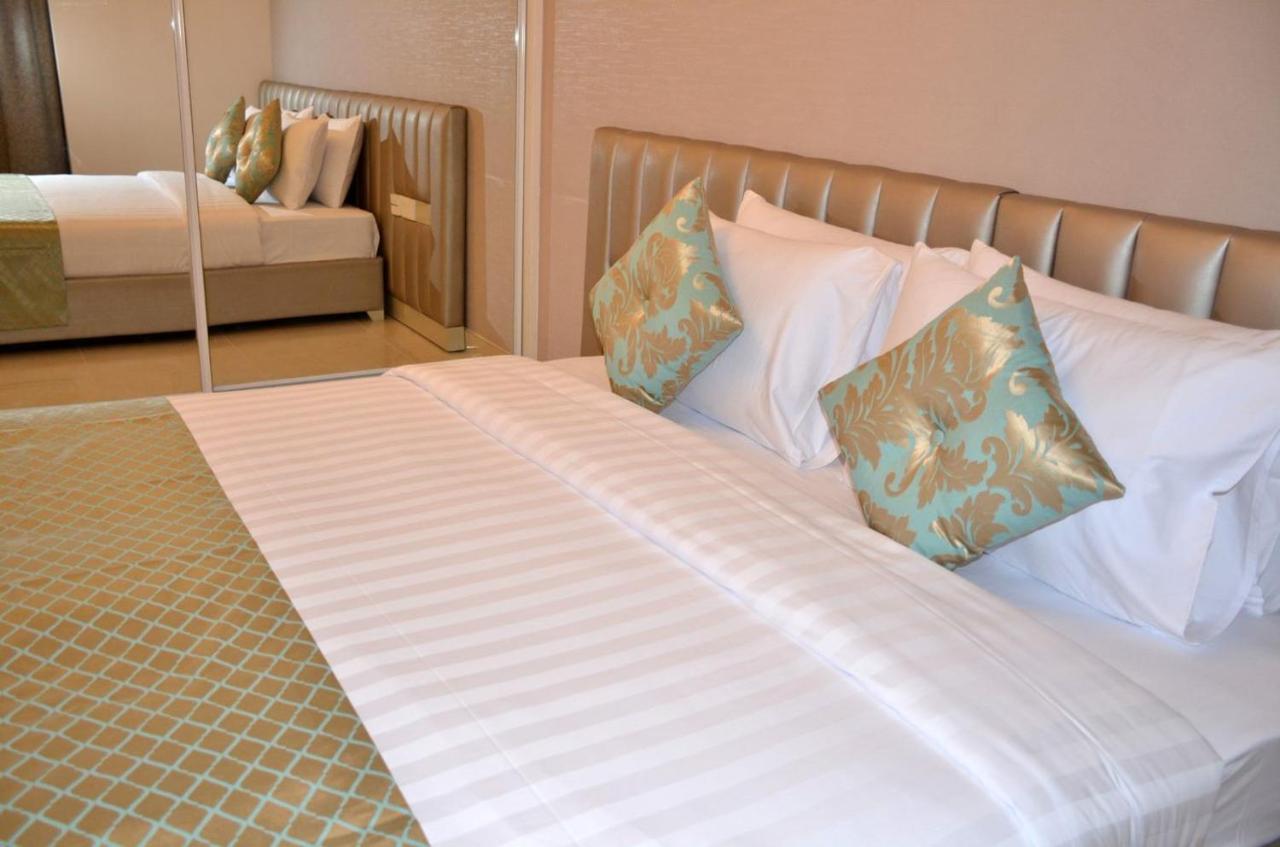 The Lodge Suites Manama Extérieur photo