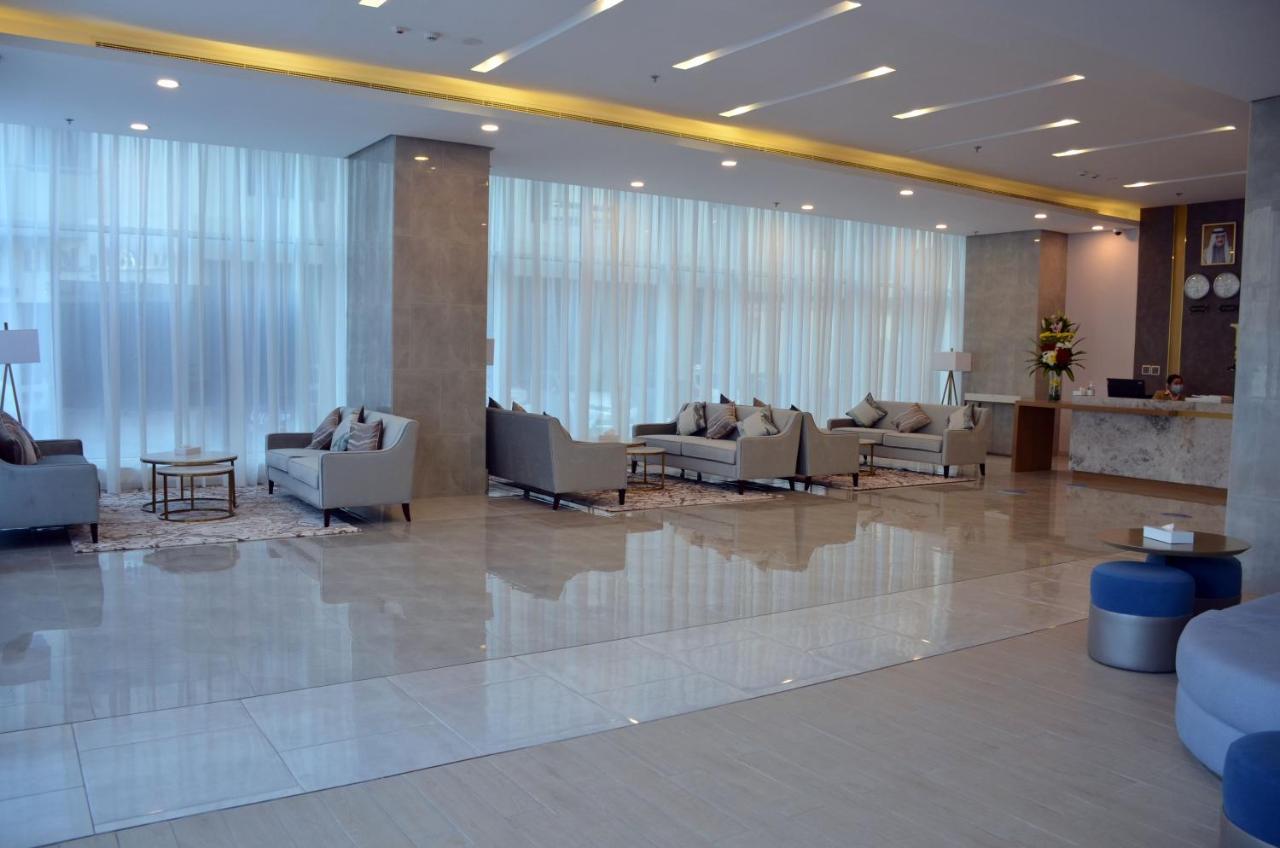 The Lodge Suites Manama Extérieur photo