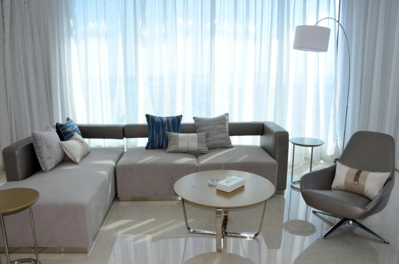 The Lodge Suites Manama Extérieur photo