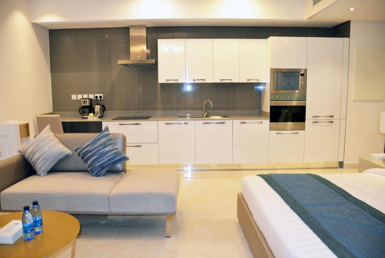 The Lodge Suites Manama Extérieur photo