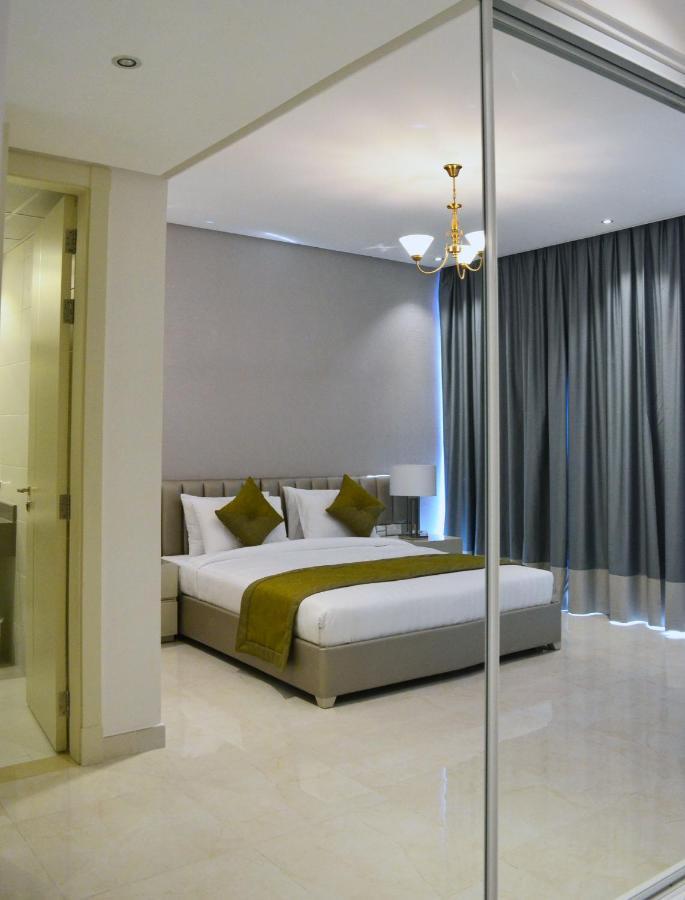 The Lodge Suites Manama Extérieur photo