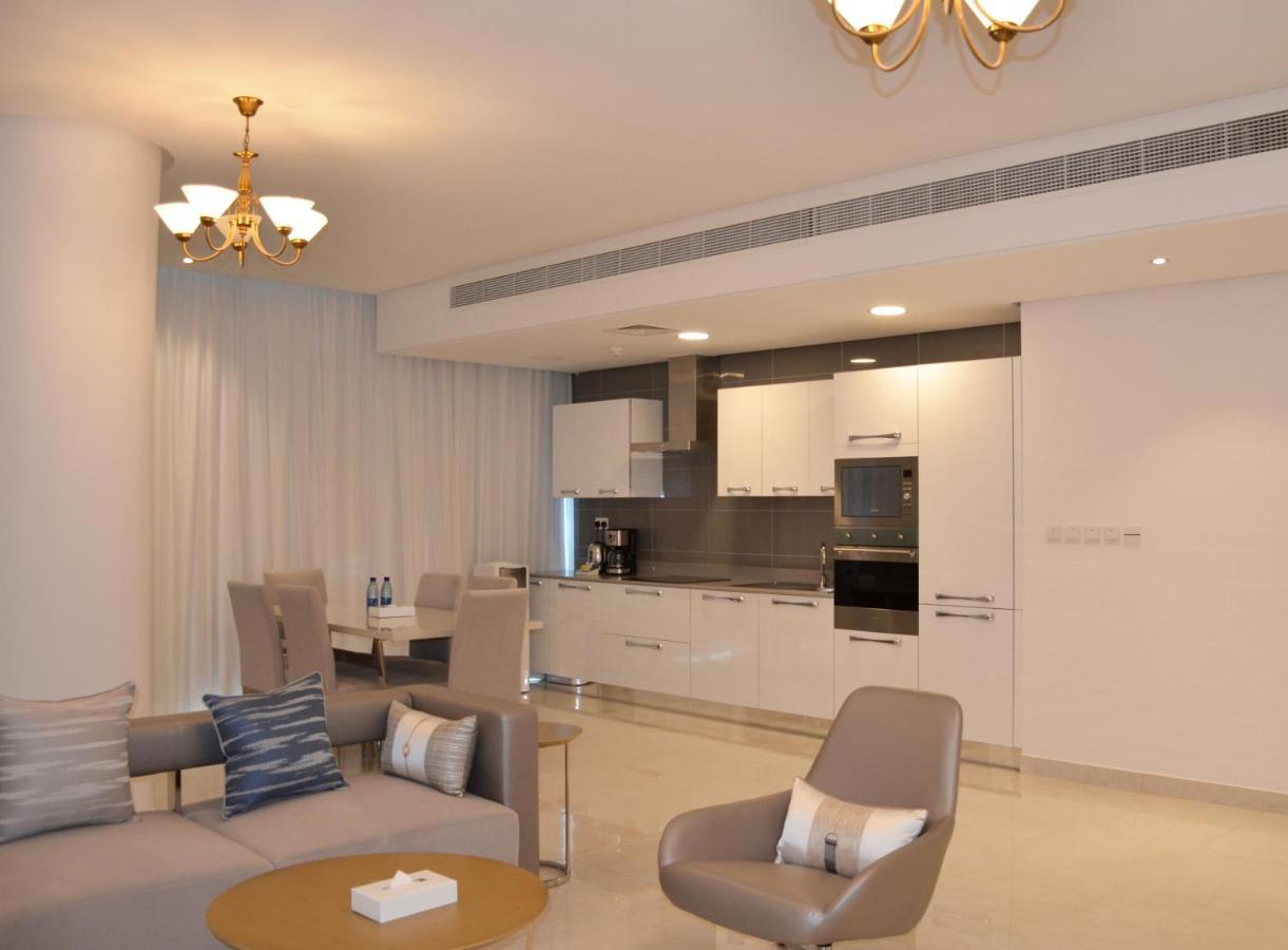 The Lodge Suites Manama Extérieur photo